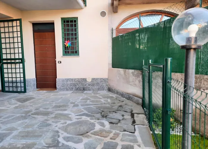 Holiday home Il Tulipano Brezzo